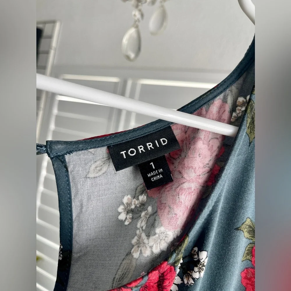 Torrid Long Sleeve Skater Dress Size 1 - Picture 3 of 5